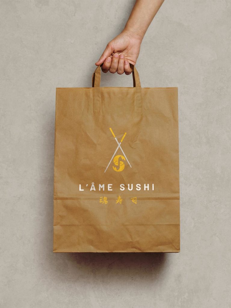 Paper bag personnalisé avec le logo d'un restaurant