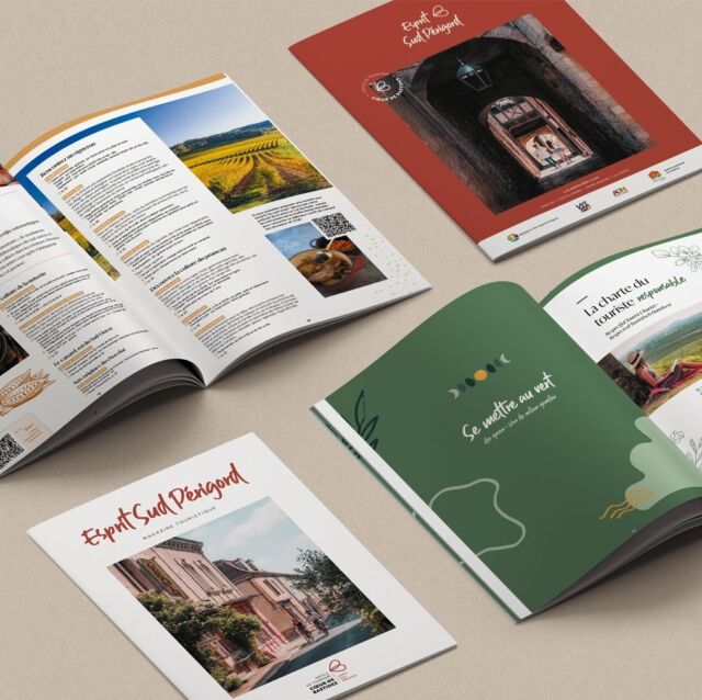 [NOUVELLE FRAÎCHE ✨]⁠
La refonte de la charte graphique de l’Office de Tourisme Cœur de Bastides s'est accompagnée de la création d'un magazine et d'une carte du territoire pour présenter la destination sur un ton plus lifestyle 🤗⁠
⁠
On prévoit un week-end prolongé pour découvrir l'Esprit Sud Périgord ? 🚀⁠
⁠
#brochure #magazine #printdesign #tourism #instatravel #lotetgaronne #brandidentity #branddesign #graphicdesign #coeurdebastides